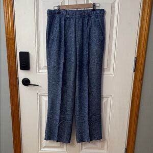 EUC Old Navy Women's Chambray-Style Relaxed Chinos in Blue